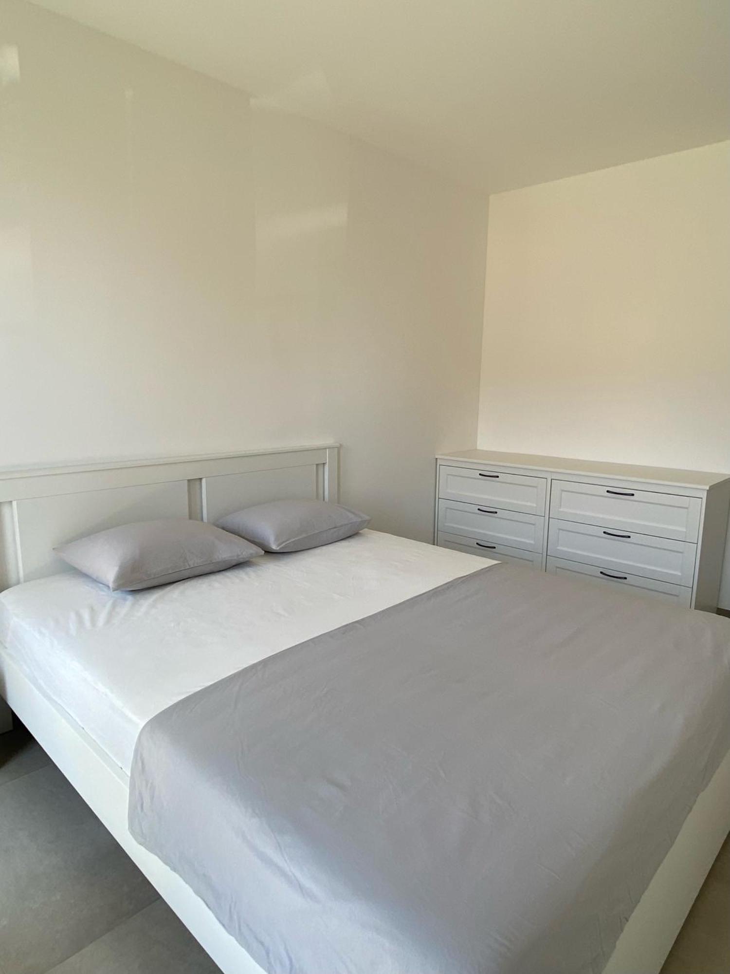 Apartmani More Kaštela エクステリア 写真